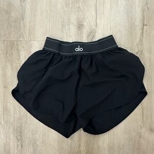 ALO Yoga Women's Black Shorts running